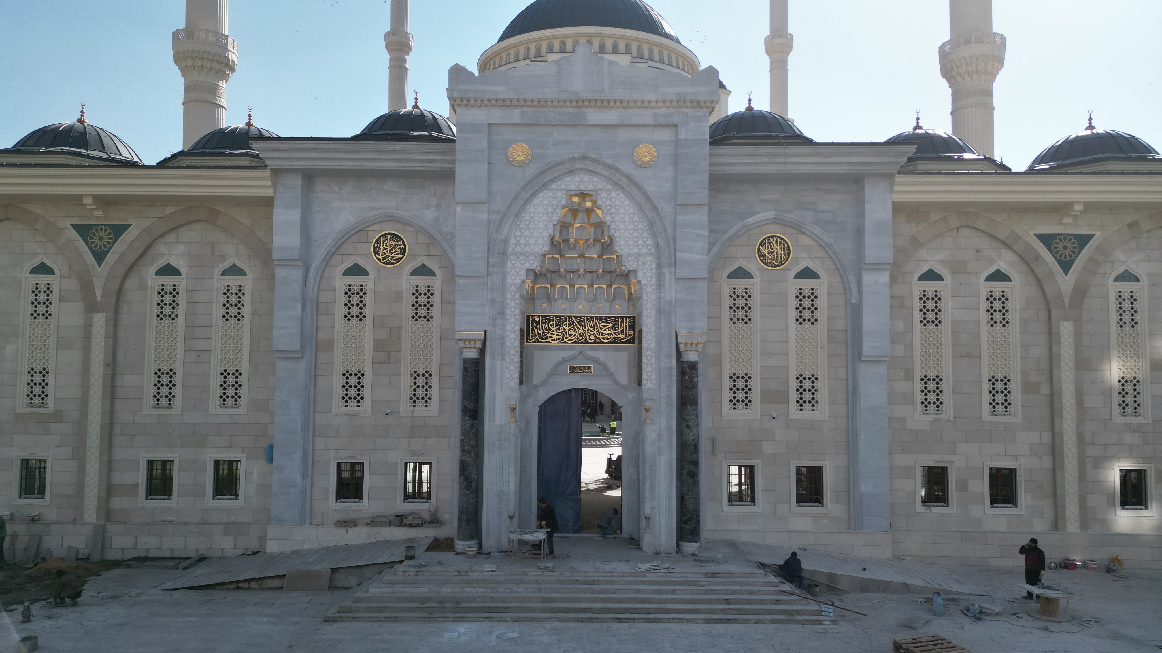 Şahinbey Millet Cami ve Külliyesi