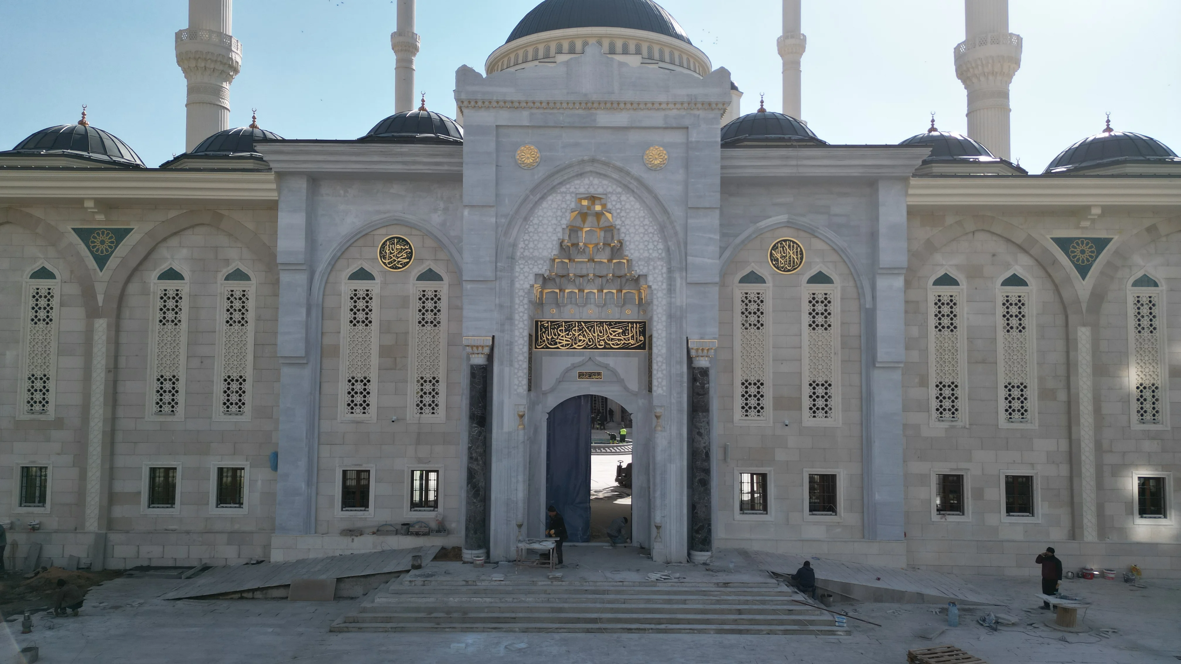 Şahinbey Millet Cami ve Külliyesi