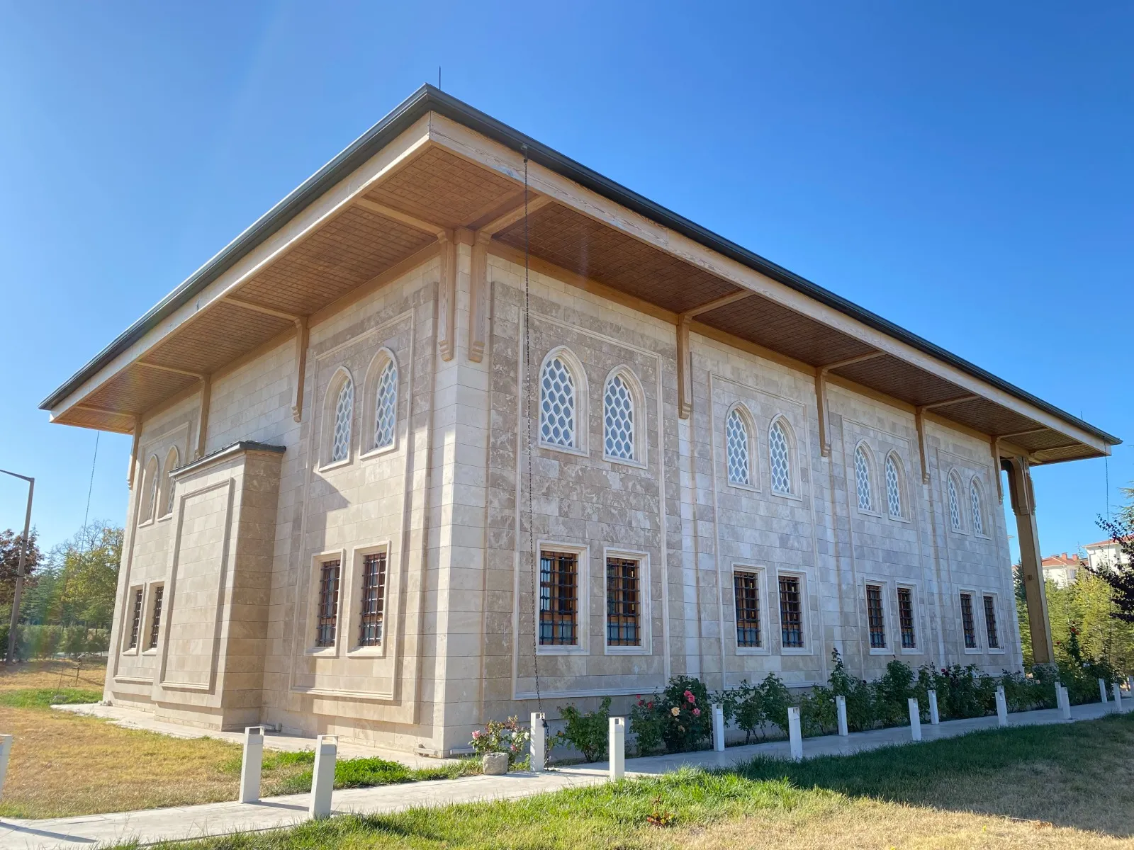 Düzce Gümüşova Camii